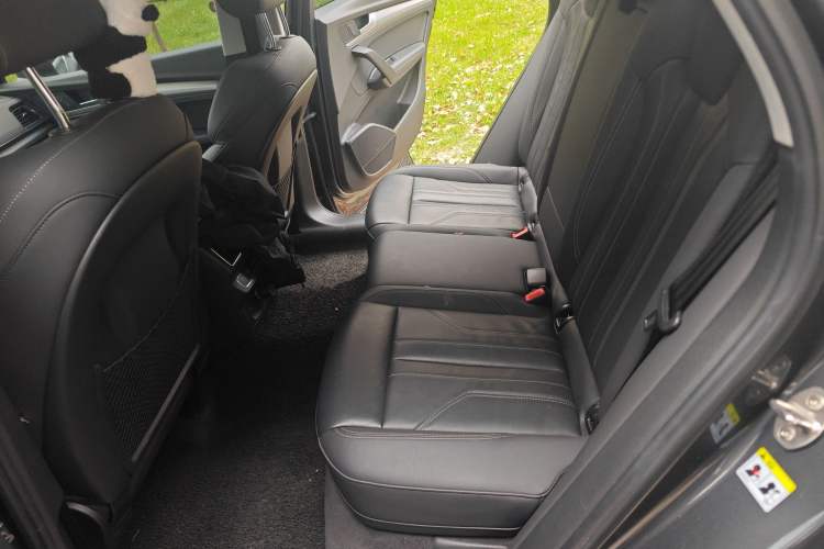 Used Audi Q5L 2021 40 TFSI Fashion Dynamic Model Left Rear Seat