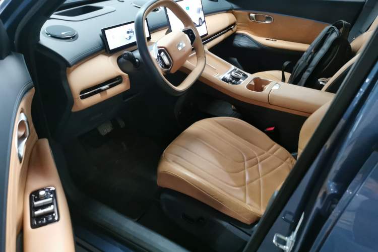 Used Geely Galaxy Xingjian 7 EM-i 2025 120km Flagship Edition Left Front Seat