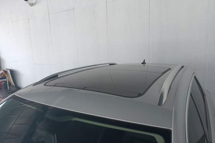 Used Volkswagen T-ROC 2019 280TSI DSG Two-Wheel Drive Comfort Version China VI Standard