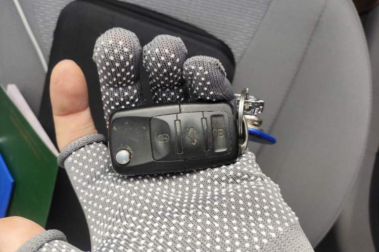 Used Volkswagen Bora 2011 1.6L Manual Fashion Edition
