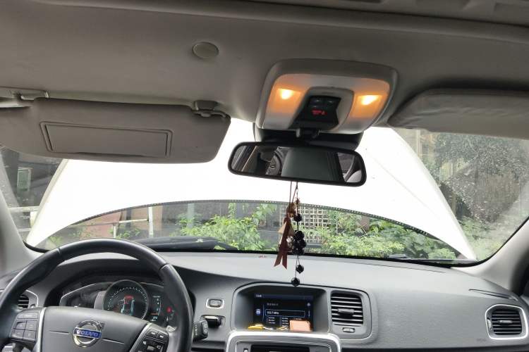 Used Volvo V60 2014 T5 Zhiya Edition