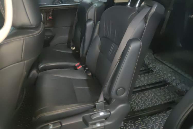 Used Honda Elysion 2016 2.4L Style Edition