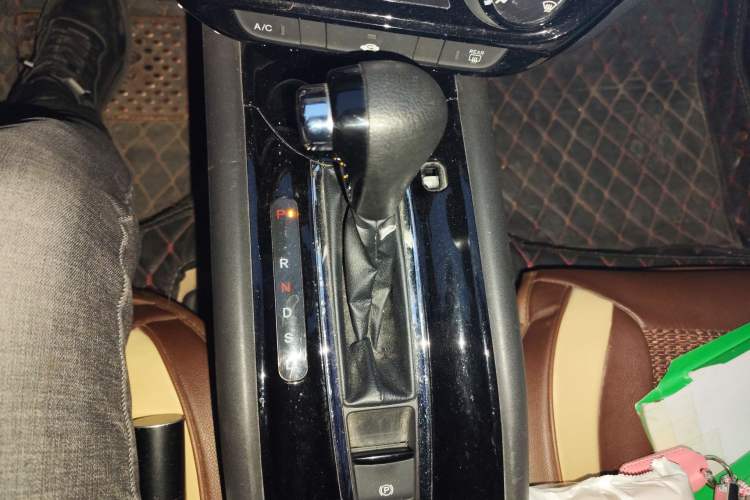 Used Honda Vezel 2017 1.5L CVT 2WD Comfort Model
