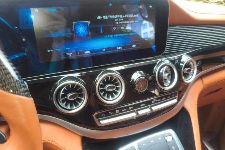 Used Mercedes-Benz Vito 2021 2.0T Business Version 7 Seats