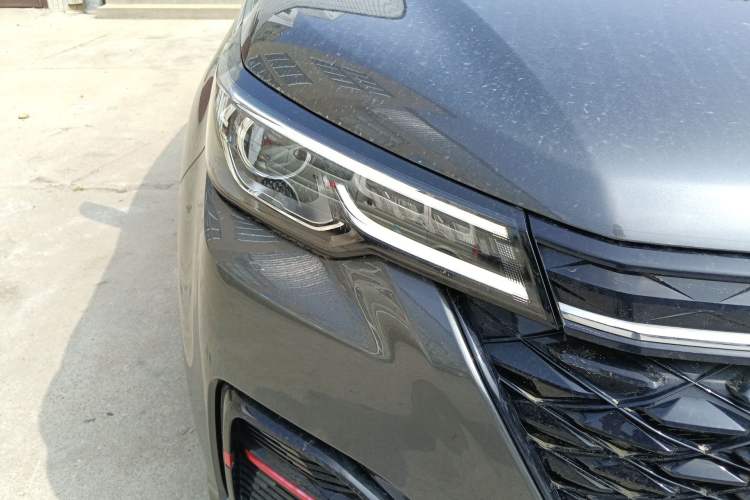 Used CHANGAN CS55PLUS 2021 Blue Whale Edition 1.5T Manual Luxury Model Right Front Headlight