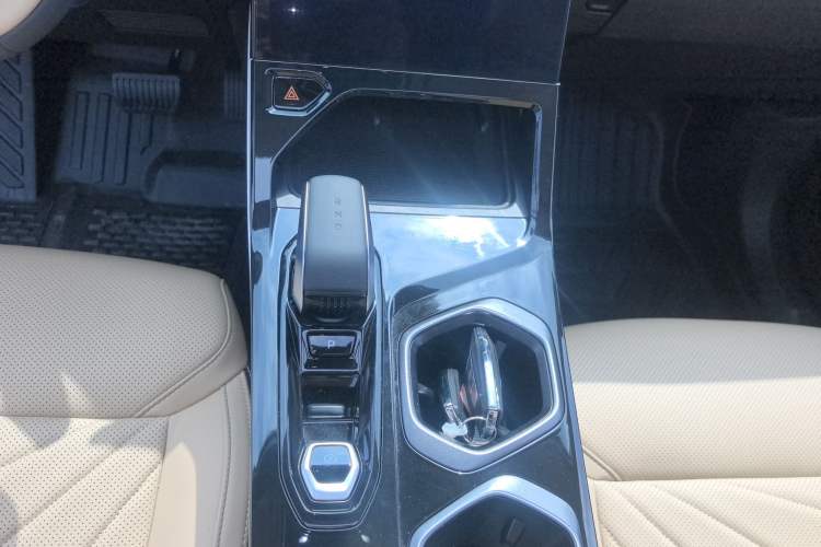 Used Geely Auto FX11 2023 1.5TD DCT Prestige Edition