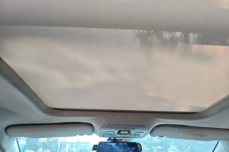 Used Geely Auto Emgrand GT 2015 2.4L Comfort Model Headliner