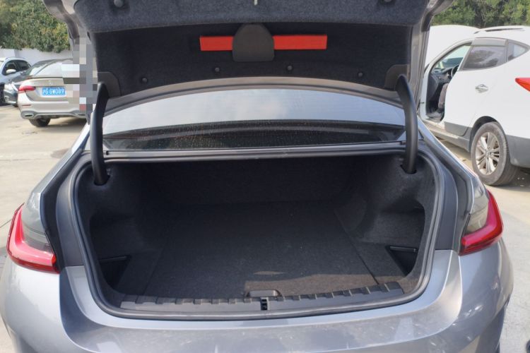 Used BMW i3 2023 eDrive 40 L Midnight Sports Package
