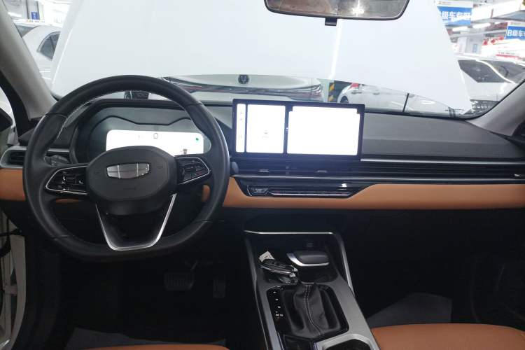 Used Geely Auto Emgrand 2025 4th Generation 1.5L CVT Flagship Version
