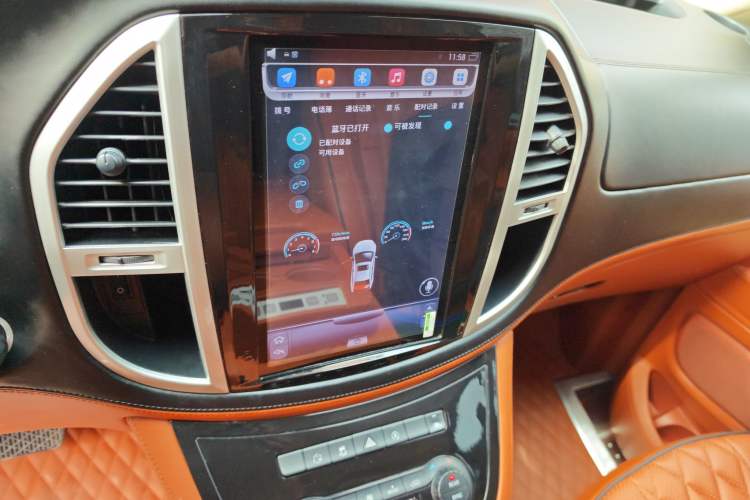 Used Mercedes-Benz Vito 2018 2.0T Elite Version 7 Seats China V Emission Standard
