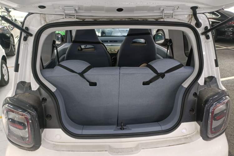 Used Bestune Pony 2024 170km Vitality Horse Trunk