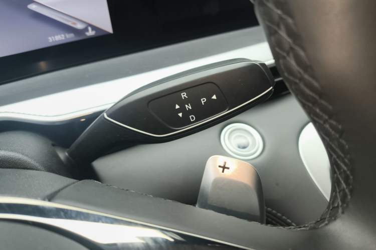 Used EXEED Stellar 2023 400T Two-Wheel Drive Comfort Edition Gear Lever