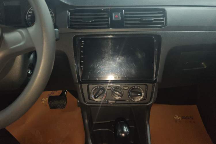 Used Volkswagen Santana 2019 1.5L Automatic Fashion Edition China VI Audio And AC Panel