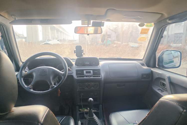 Used Leopaard 6481 2009 2.2L Manual Two-Wheel Drive
