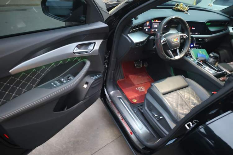 Used Audi Q6 2024 45 TFSI quattro Qiyun Edition Flying Rider Package 6 Seats Driver Seat