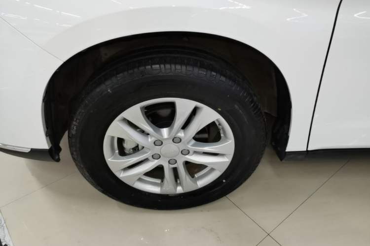 Used Haval M6 2023 PLUS 1.5T DCT Elite Smart Connectivity Model Left Front Wheel Hub