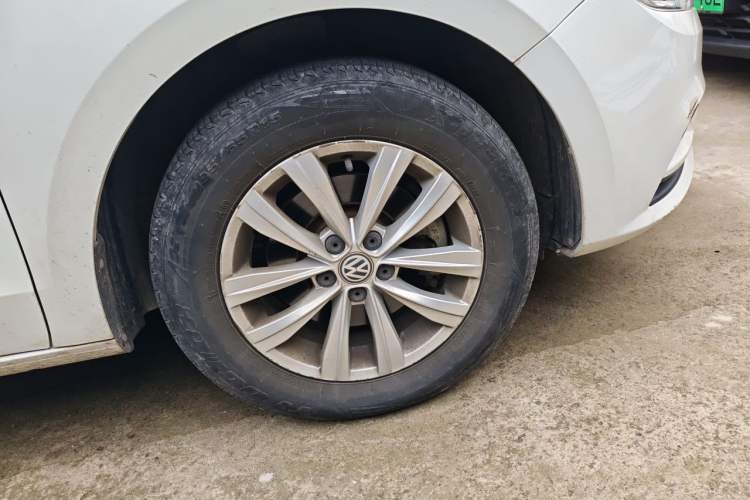 Used Volkswagen Bora 2017 1.6L Automatic Fashion Model
