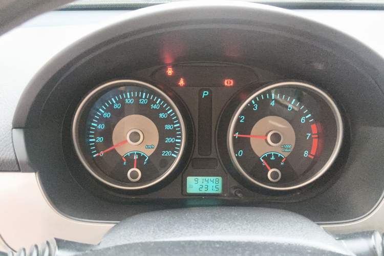 Used Buick Excelle 2011 1.6LX-AT Instrument Cluster