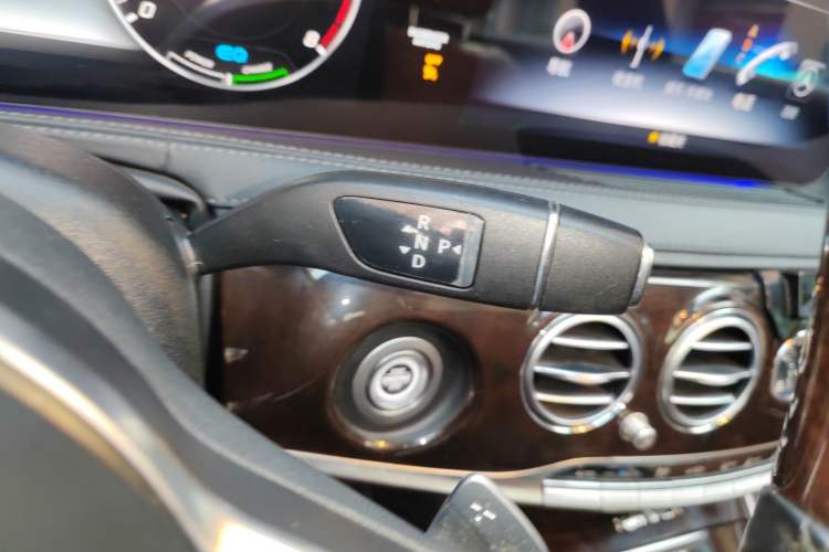 Used Mercedes-Benz Maybach S-Class 2020 S 450 4MATIC Collector's Edition Gear Lever