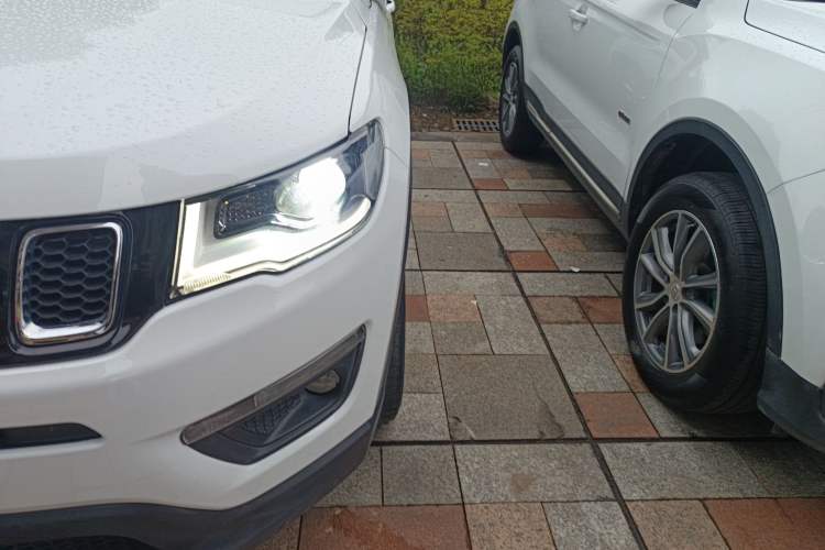 Used Jeep Compass 2019 220T Automatic Family Edition
