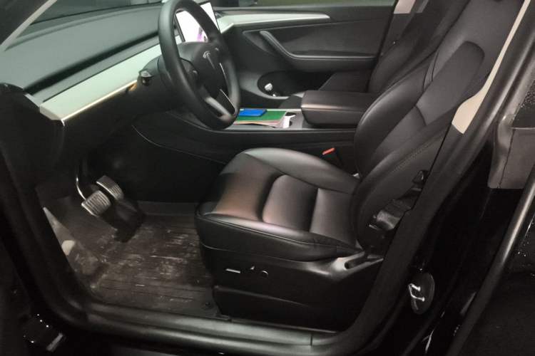 Used Tesla Model Y 2023 Rear-Wheel-Drive Version
