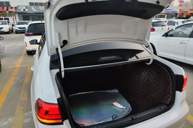 Used Volkswagen Lavida 2019 Lavida Start 1.5L Manual Fashion Edition China VI Standard