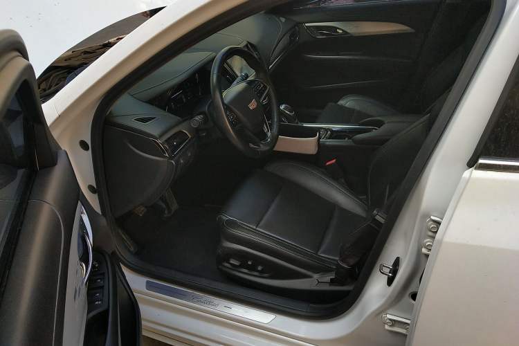 Used Cadillac ATS-L 2017 28T Fashion Edition Driver Seat