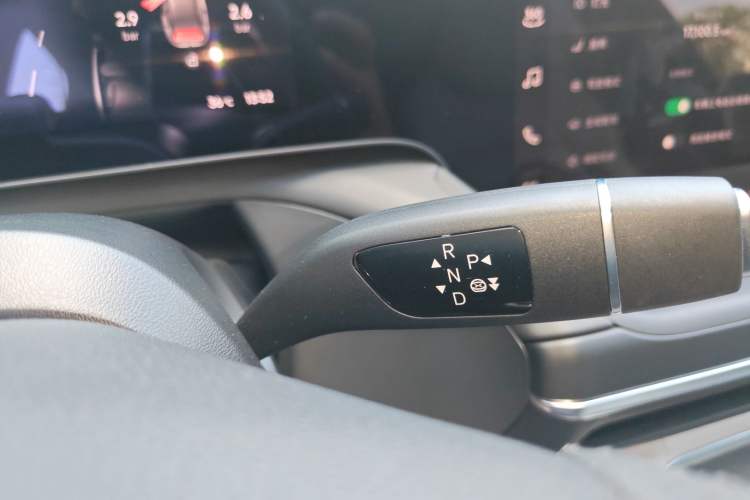 Used XPeng P7 2023 P7i 702 Max Gear Lever