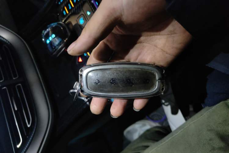 Used Denza D9 2022 DM-i 970 Four-Wheel Drive Prestige Model
