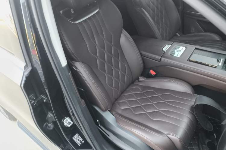 Used EXEED Lanyue 2025 400T Two-Wheel Drive Starlight Edition 7 Seats