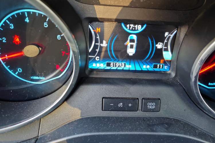 Used BYD Yuan 2016 1.5L Manual Luxury Model
