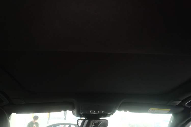 Used Jaguar XEL 2023 2.0T 200 PS R-DYNAMIC Youth Sports Edition Headliner