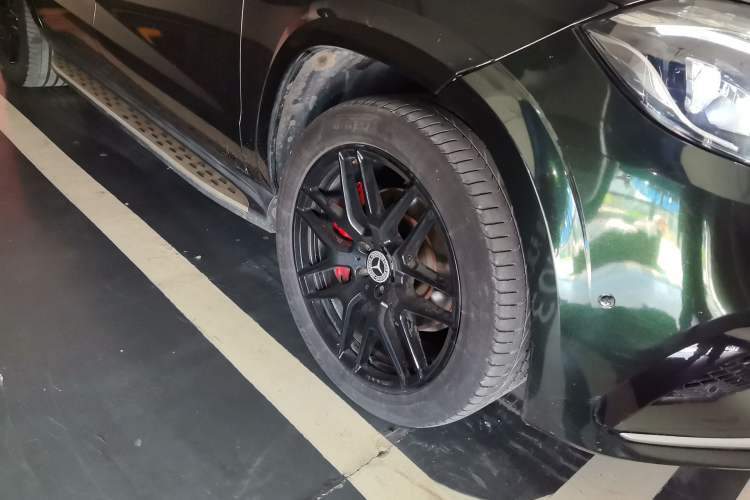 Used Mercedes-Benz GLS 2017 GLS 400 4MATIC Fashion Edition Right Front Wheel Hub