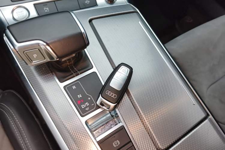 Used Audi A6L 2019 40 TFSI Luxury Dynamic Model
