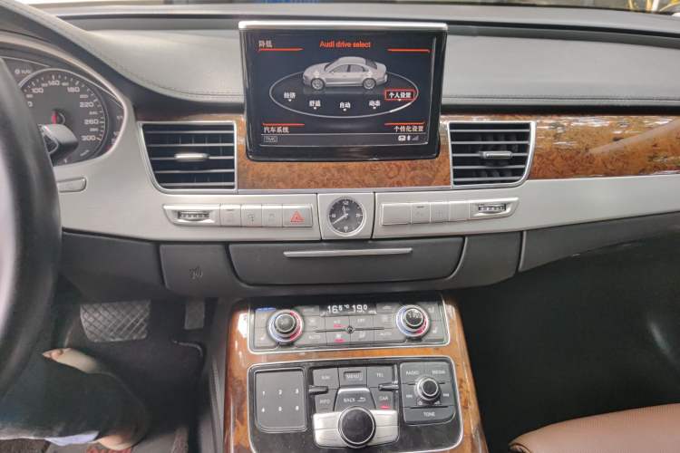 Used Audi A8 2013 A8L 45 TFSI quattro Luxury Model
