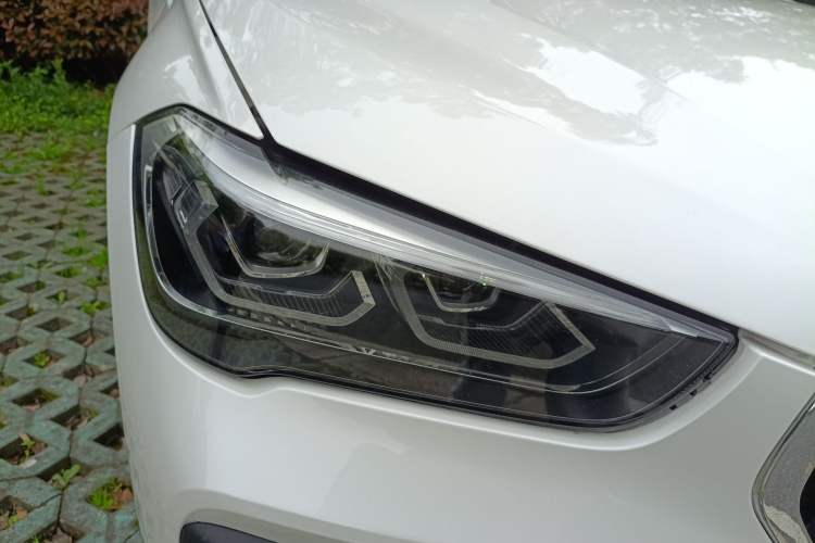 Used BMW X1 2021 sDrive20Li Fashion Model Right Front Headlight