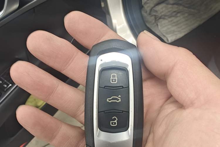 Used Geely Auto Emgrand GL 2018 1.4T DCT Elite Smart Connectivity Version