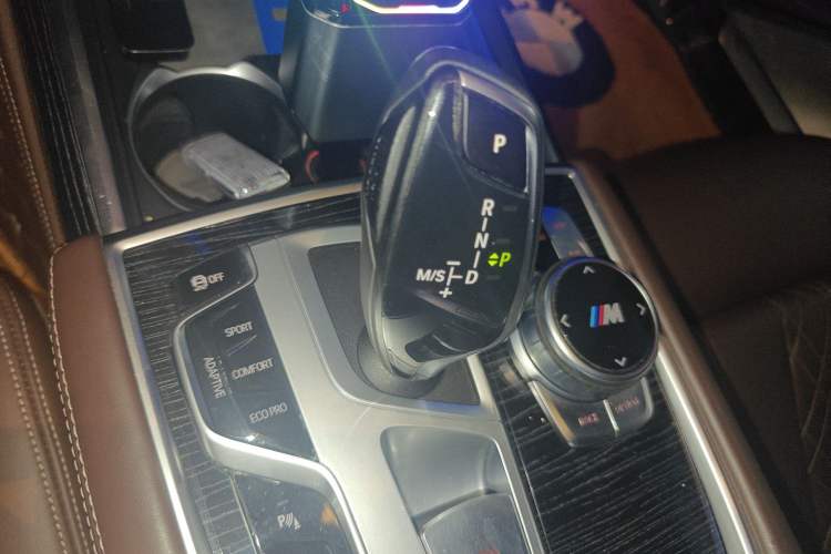 Used BMW 7 Series 2021 730Li M Sport Package Gear Lever