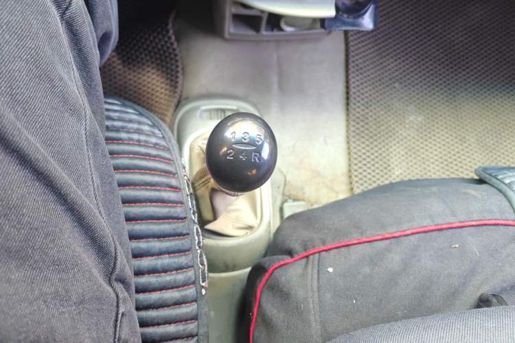 Used JAC Group Refine 2011 2.4L Government Procurement Version Manual Luxury Trim