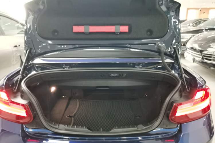 Used BMW 2 Series 2017 220i Convertible Coupe Leading Model
