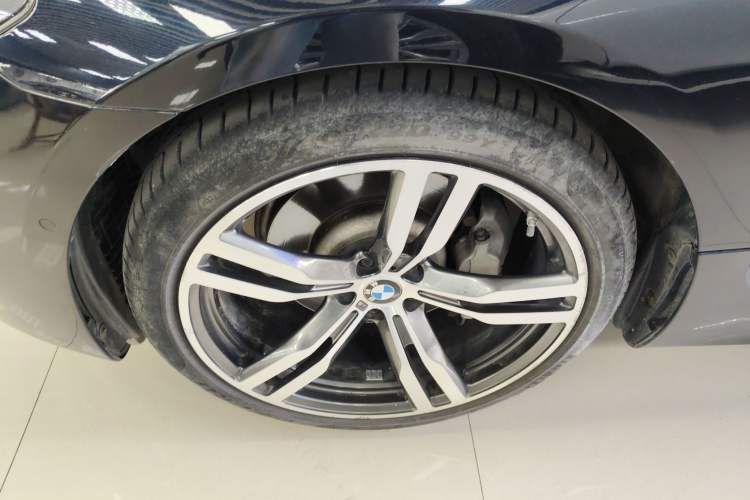 Used BMW 6 Series GT 2019 630i M Sport Package Exterior 4