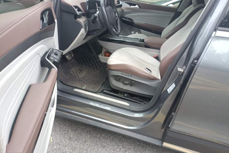 Used Volkswagen ID.6 X 2021 Pro Smart Long-Range Edition
