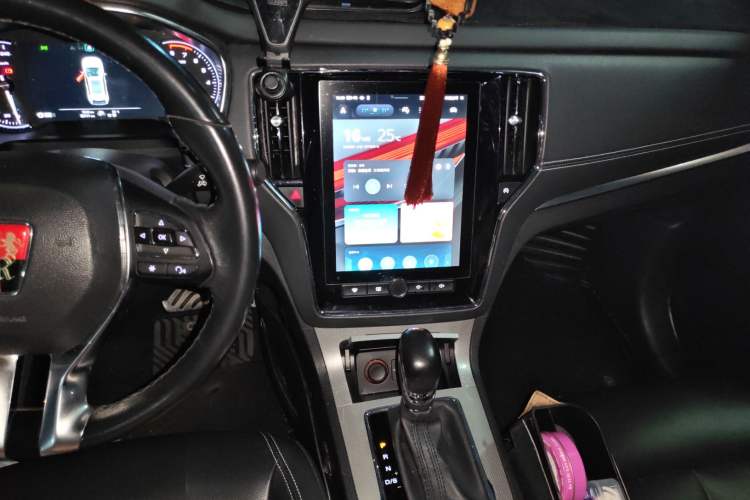 Used Roewe RX5 2016 30T Two-Wheel Drive Automatic Internet Smart Edition