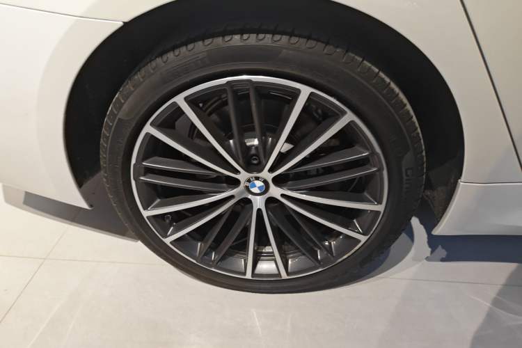 Used BMW 5 Series 2022 Restyled 530Li Leading Edition M Sport Package
