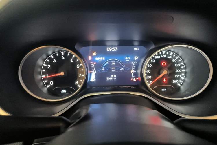 Used Jeep Compass 2017 200T Automatic Family Edition Instrument Cluster