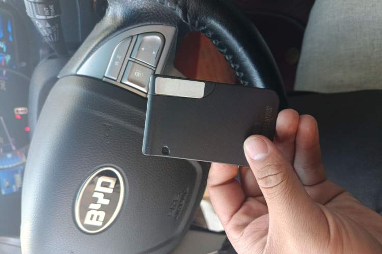 Used BYD S6 2013 Jingyue Edition 2.0L Manual Luxury Model 5 Seats
