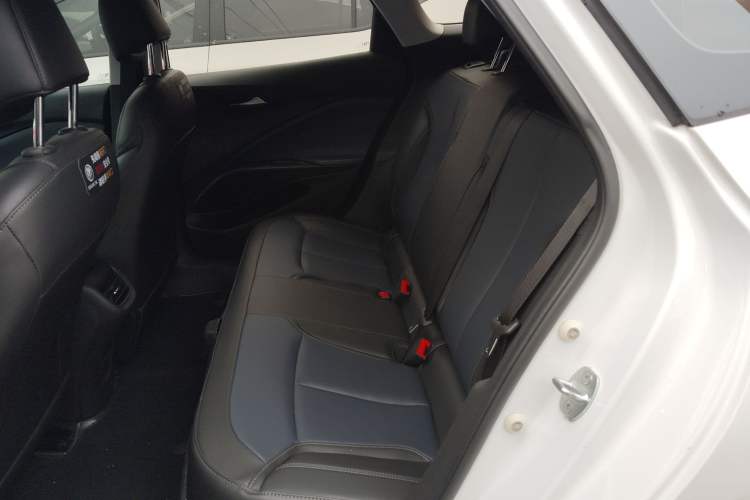 Used Buick Velite 6 2023 430km Range Commuter Version