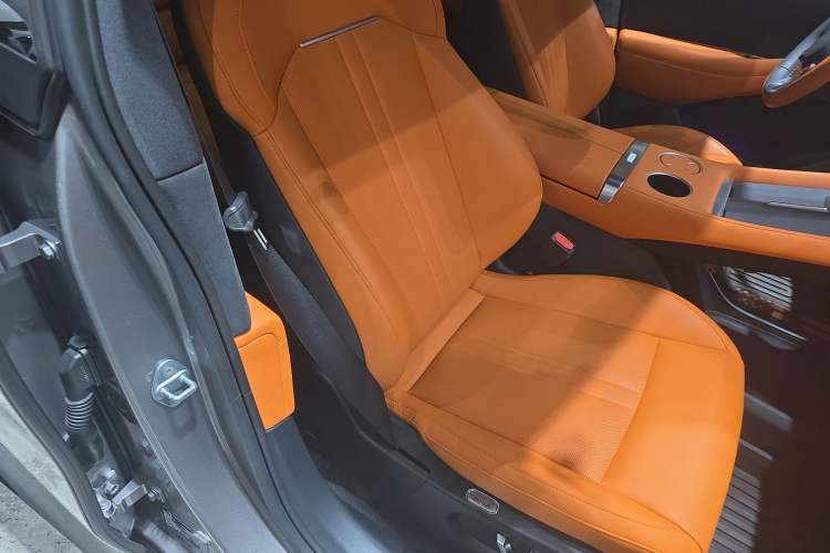 Used Xiaomi Auto YU7 2025 Ultra-Long Range All-Wheel Drive Pro Version
