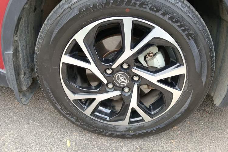 Used Toyota C-HR 2018 2.0L Leading Edition China VI
