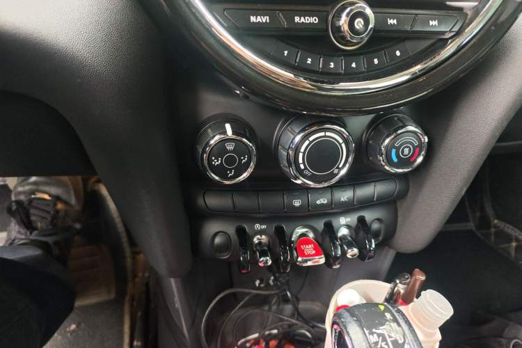 Used MINI 2014 1.2T ONE+ Audio And AC Panel